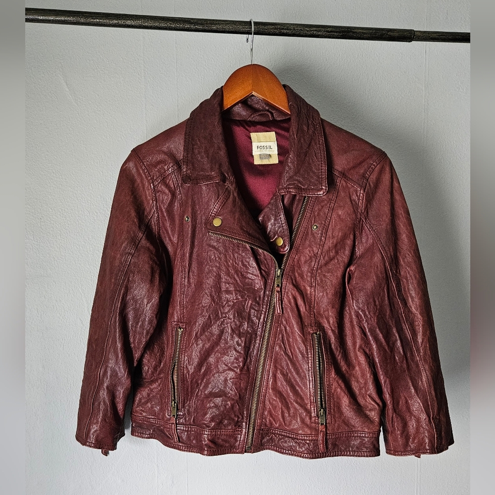 2010s Fossil Women's Maribelle Bomber Burgundy Leather Jacket w/ Cropped Sleeves